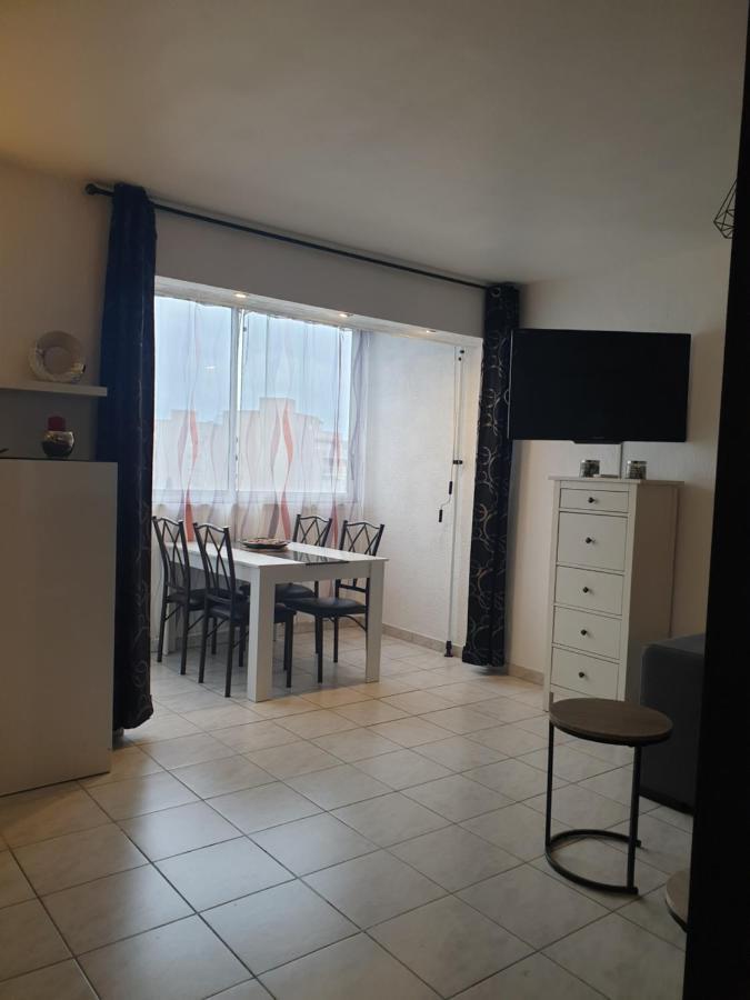 Le Queirele Apartment Le Lavandou Exterior photo